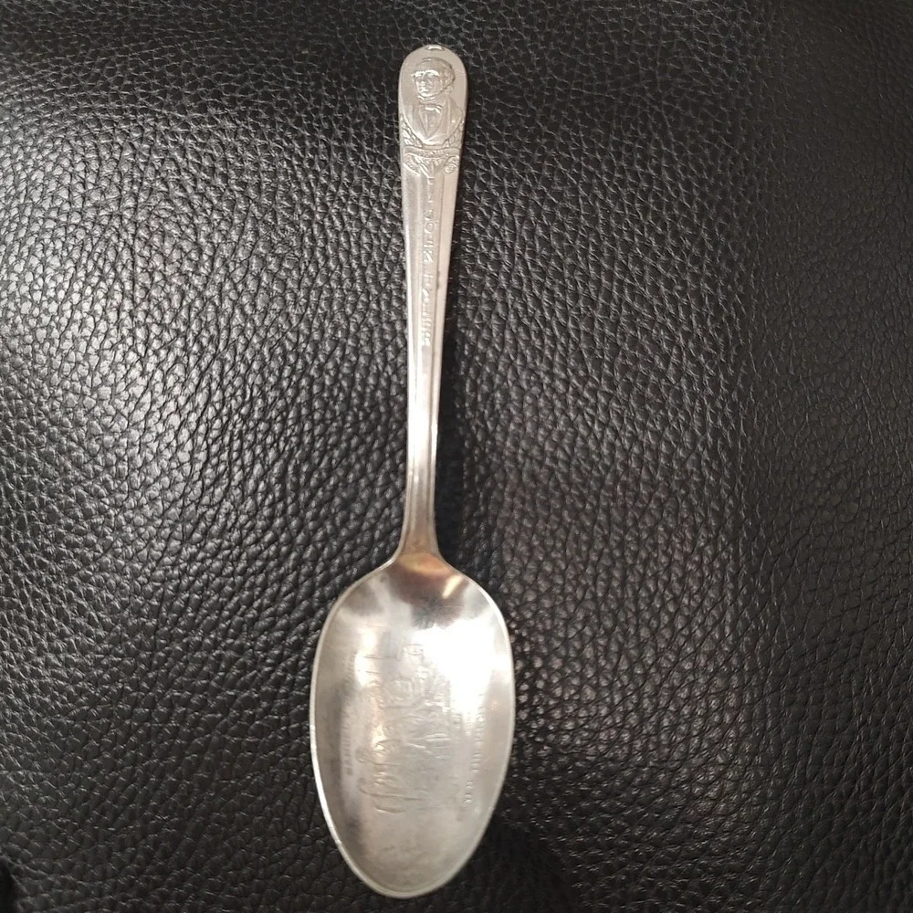 Vtg WM Rogers Silver‎ Plated Souvenir Spoon John Tyler Navy Yard  10th President